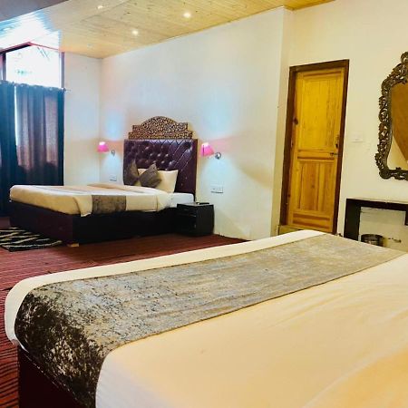 Hotel Hadimba Palace - Near Mall Road Manāli Zewnętrze zdjęcie