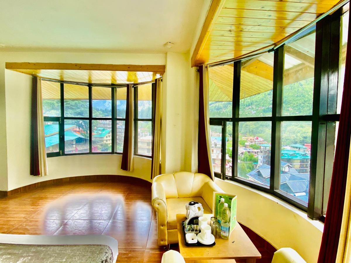 Hotel Hadimba Palace - Near Mall Road Manāli Zewnętrze zdjęcie