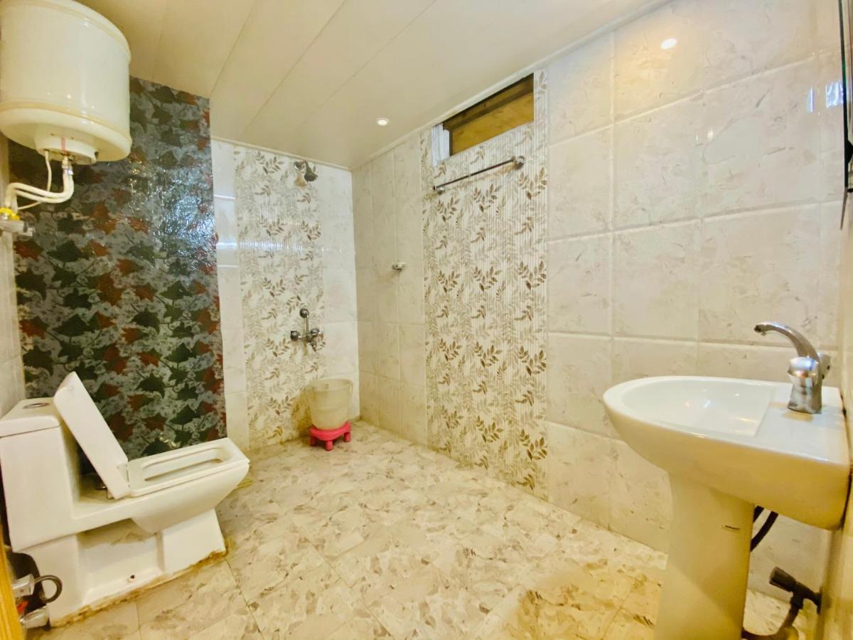 Hotel Hadimba Palace - Near Mall Road Manāli Zewnętrze zdjęcie