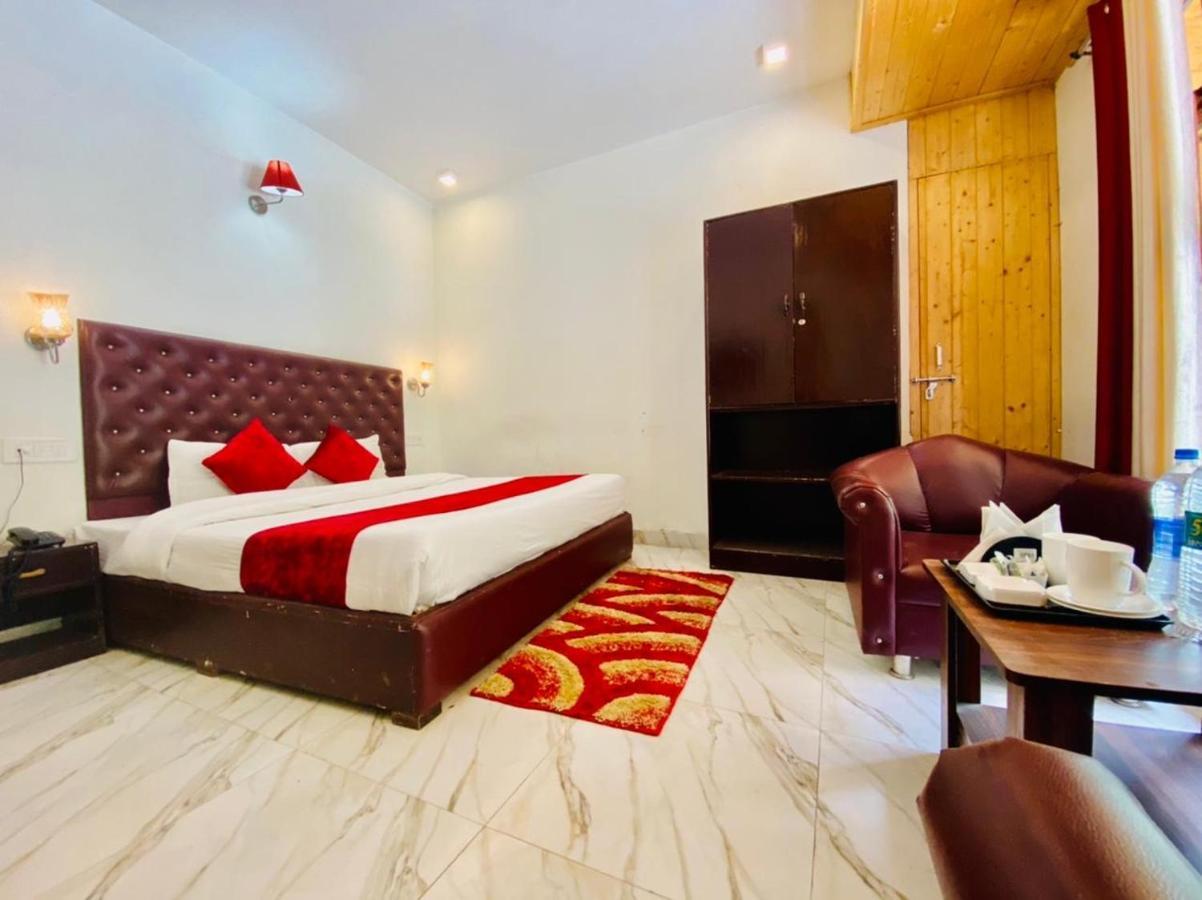 Hotel Hadimba Palace - Near Mall Road Manāli Zewnętrze zdjęcie