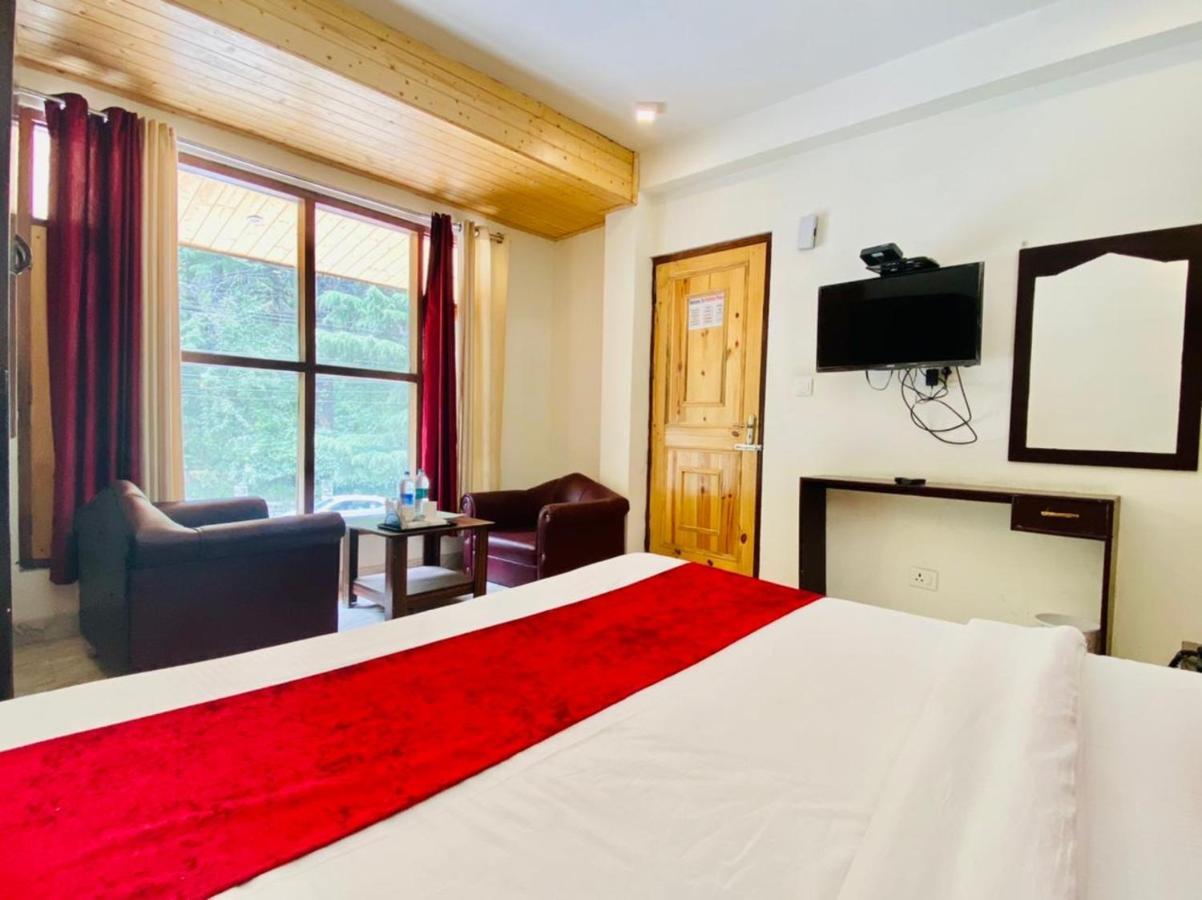 Hotel Hadimba Palace - Near Mall Road Manāli Zewnętrze zdjęcie