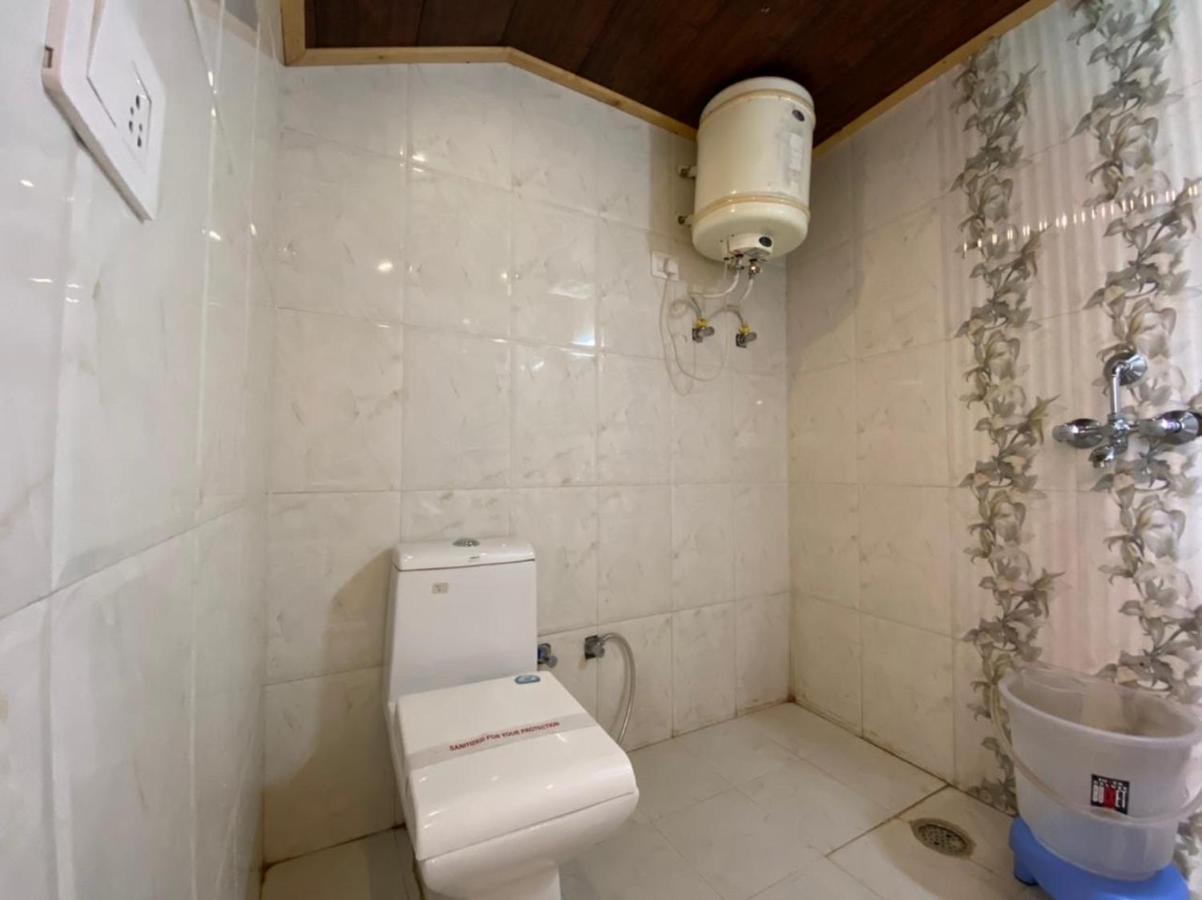 Hotel Hadimba Palace - Near Mall Road Manāli Zewnętrze zdjęcie