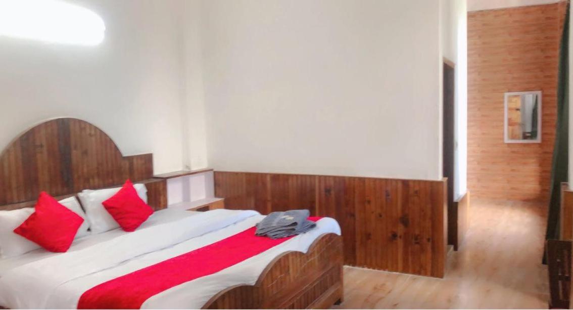 Hotel Hadimba Palace - Near Mall Road Manāli Zewnętrze zdjęcie