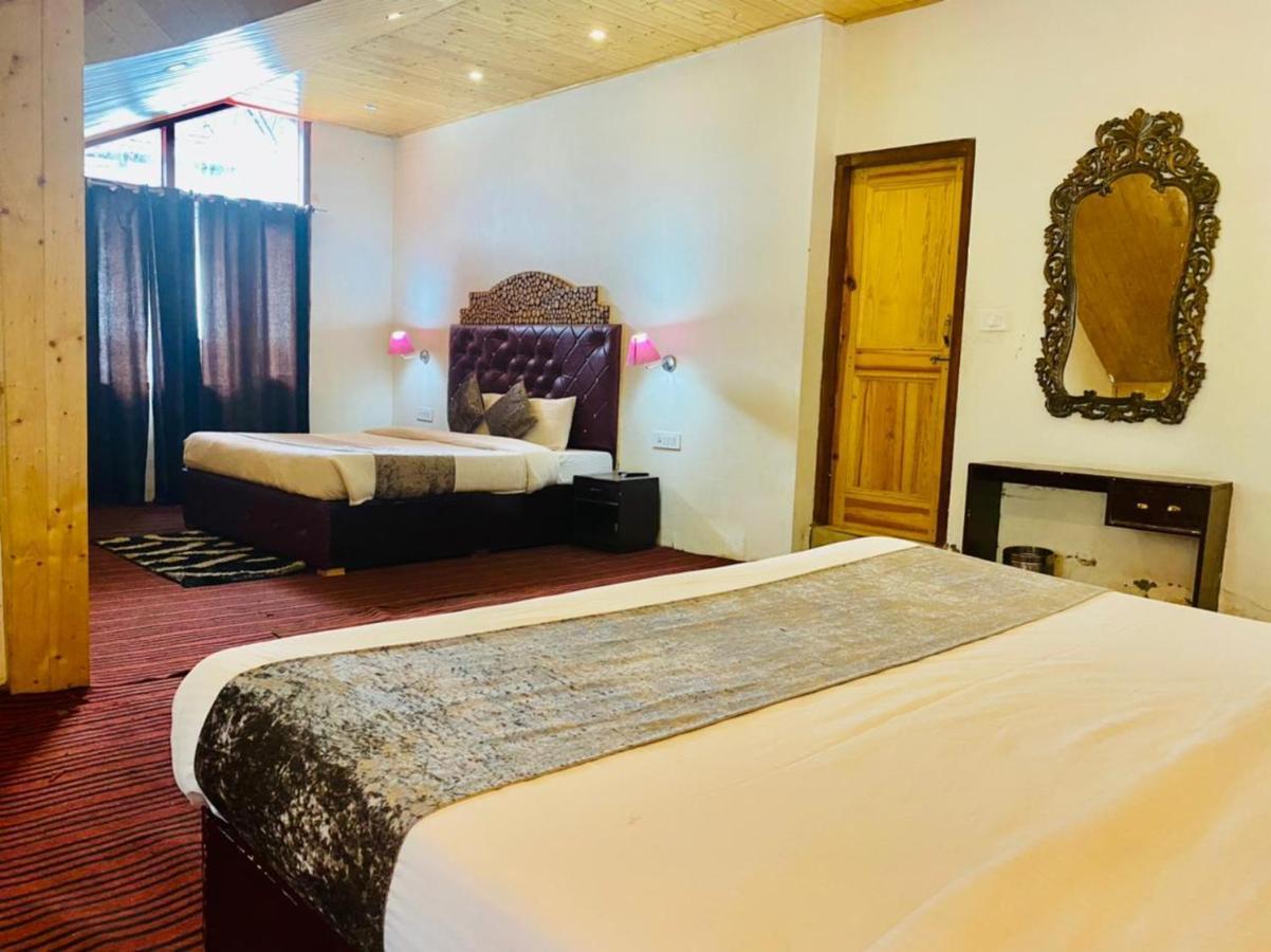 Hotel Hadimba Palace - Near Mall Road Manāli Zewnętrze zdjęcie